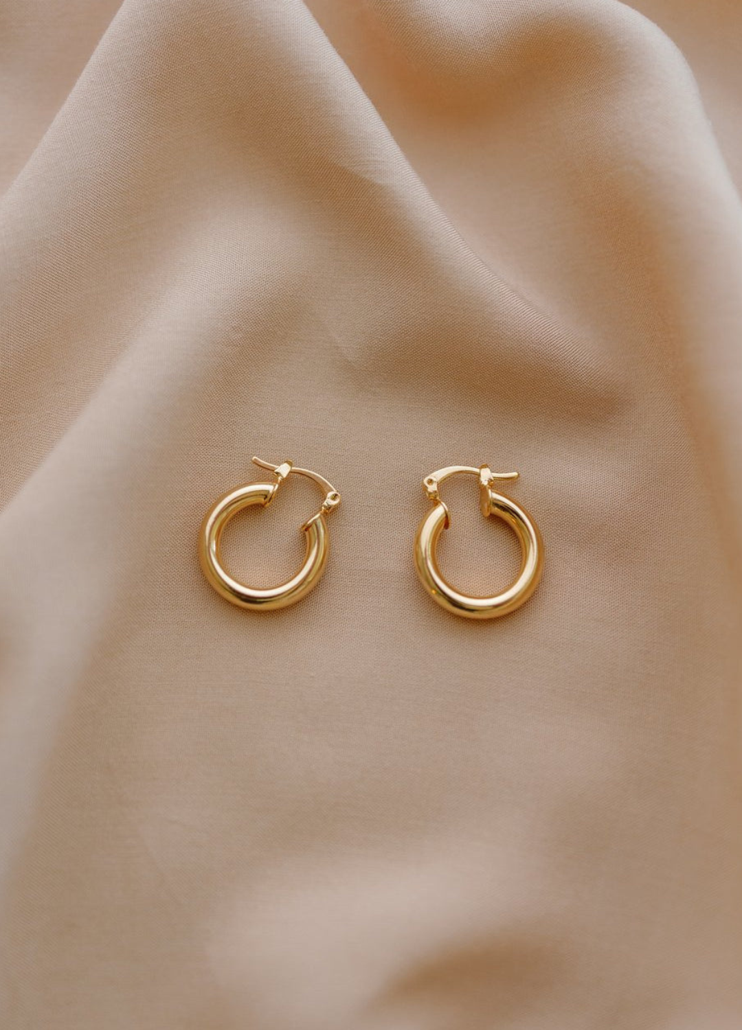 Mini Goldie Hoops
