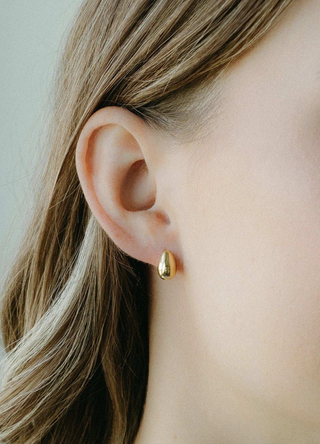 Lune Drop Gold Earrings