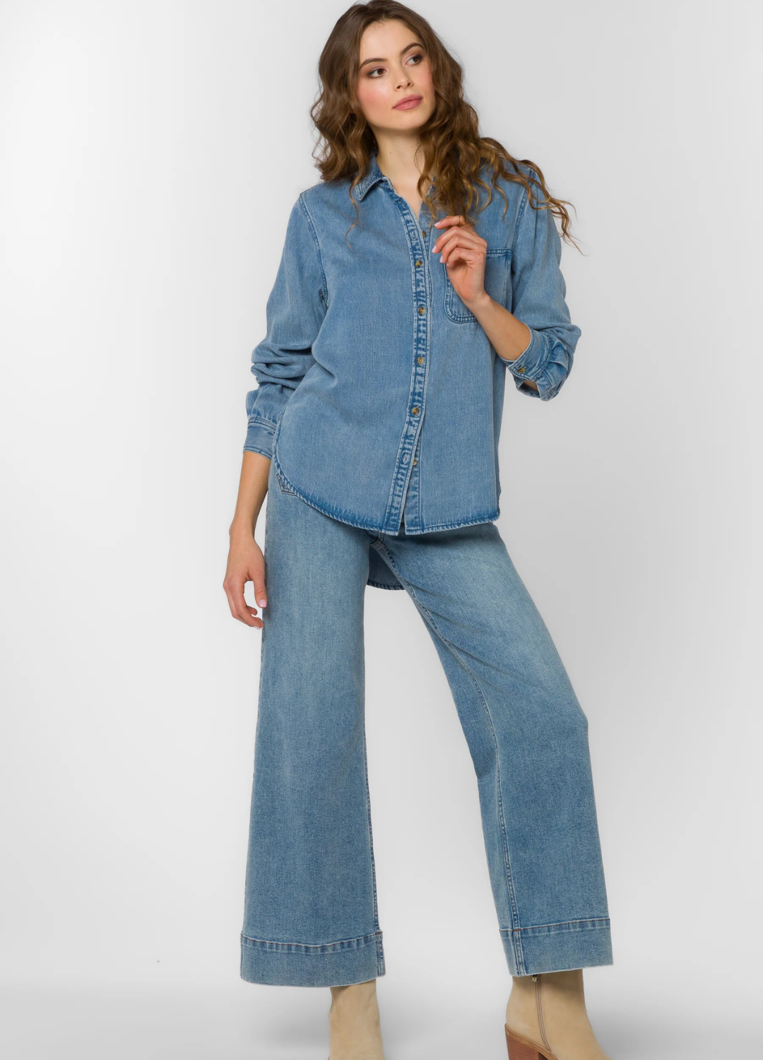 Bennett Long Sleeve Chambray Shirt