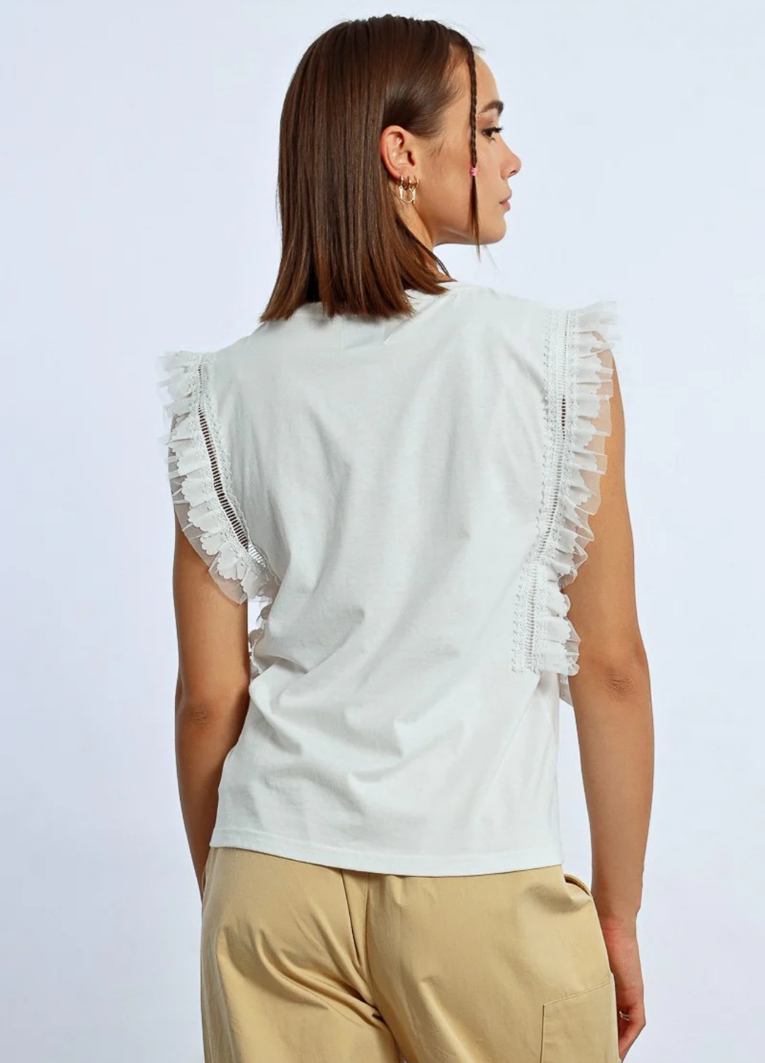 Sleeveless T-Shirt With Lace Trim