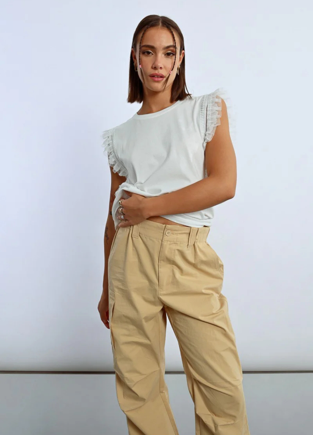 Sleeveless T-Shirt With Lace Trim