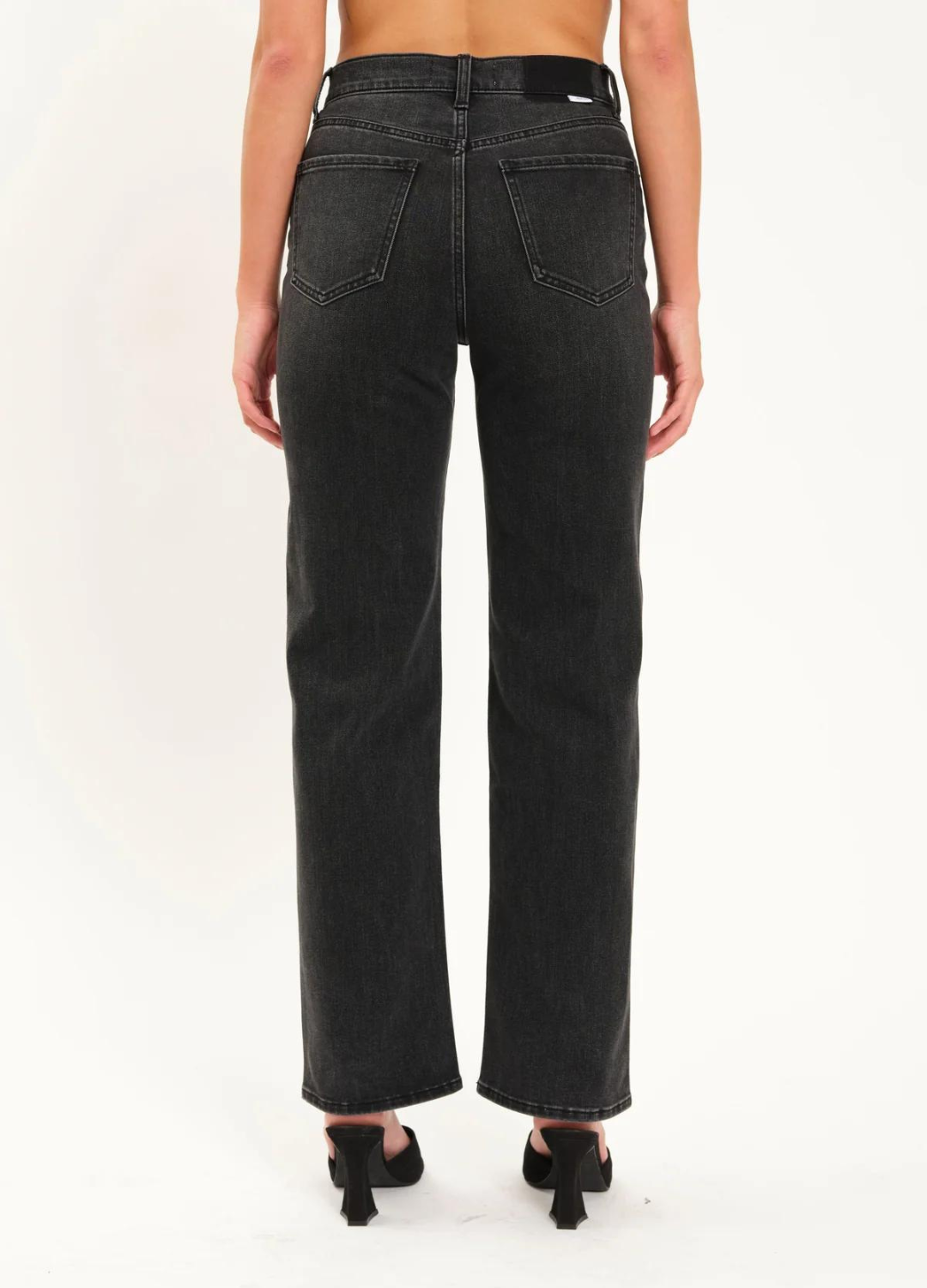 Sundaze Vintage Straight Leg Jean in Last Night