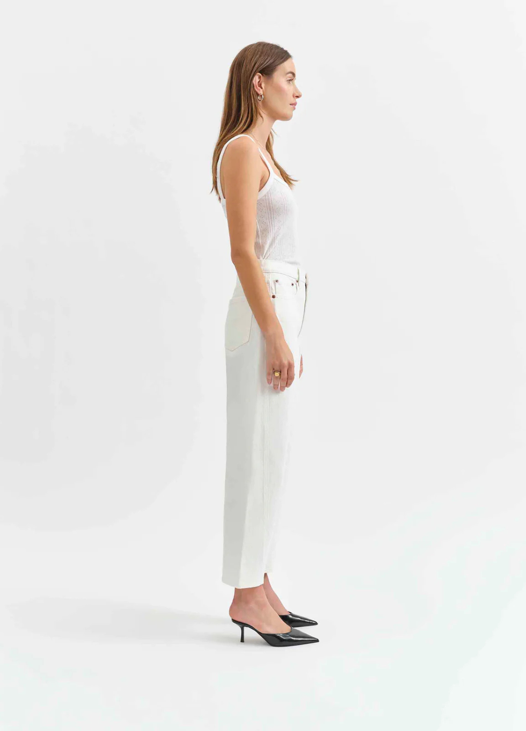 Westward Barrel Leg Jeans in Swan