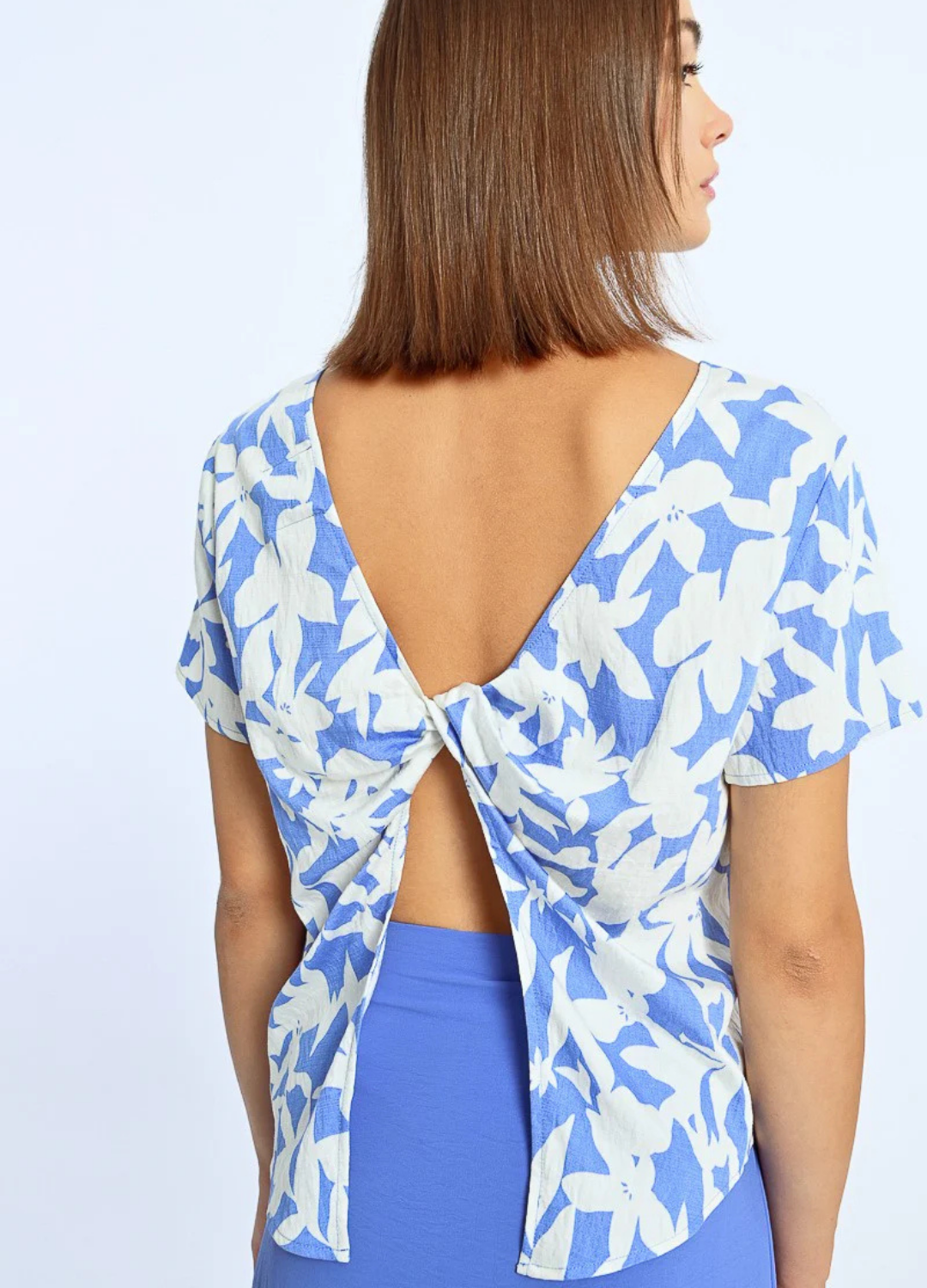 Short Sleeve Floral Print Blouse with Open Back Detail