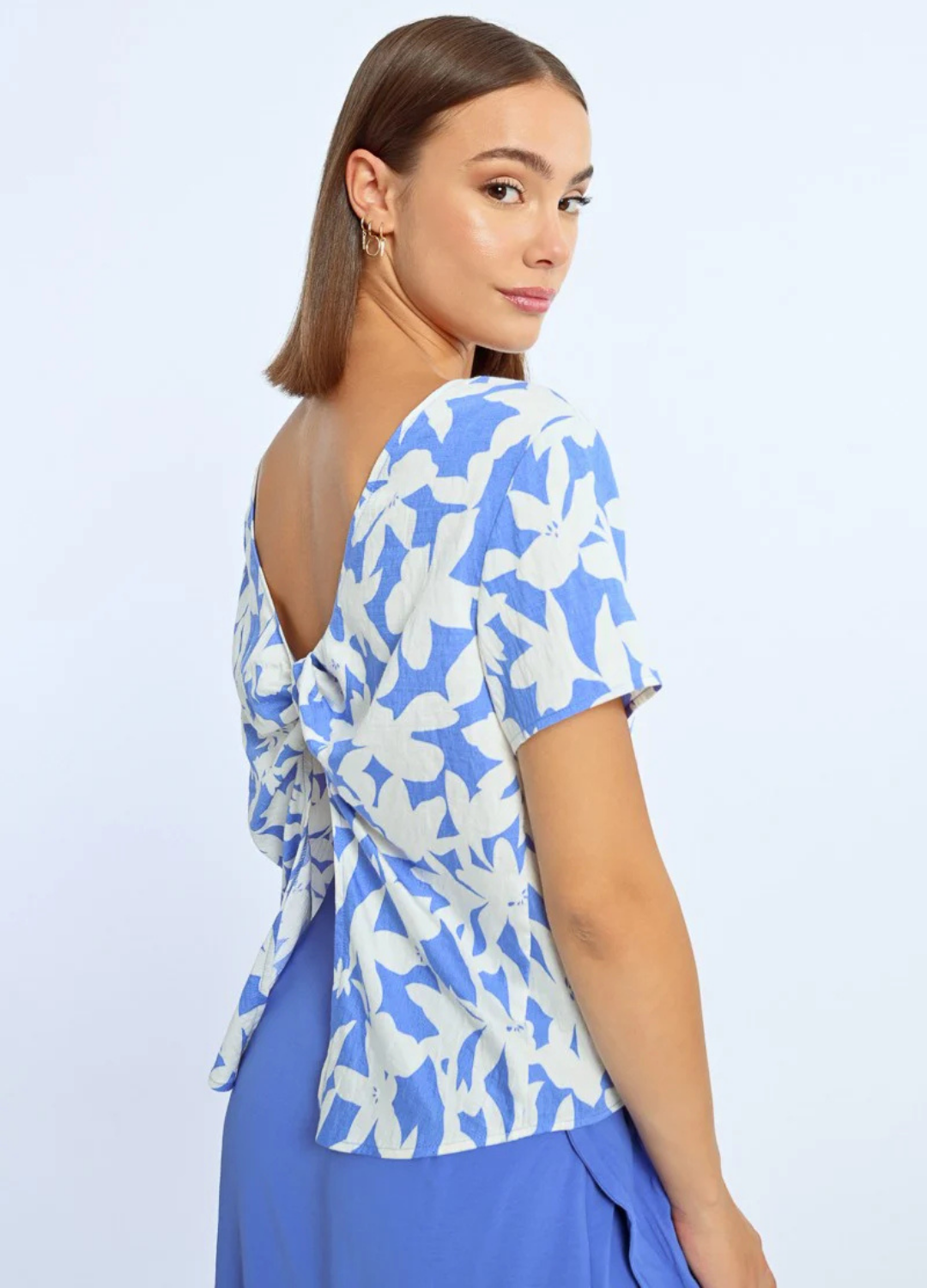 Short Sleeve Floral Print Blouse with Open Back Detail