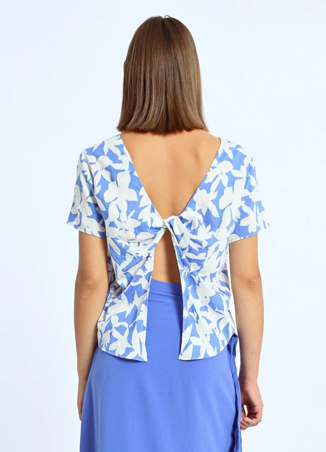 Short Sleeve Floral Print Blouse with Open Back Detail