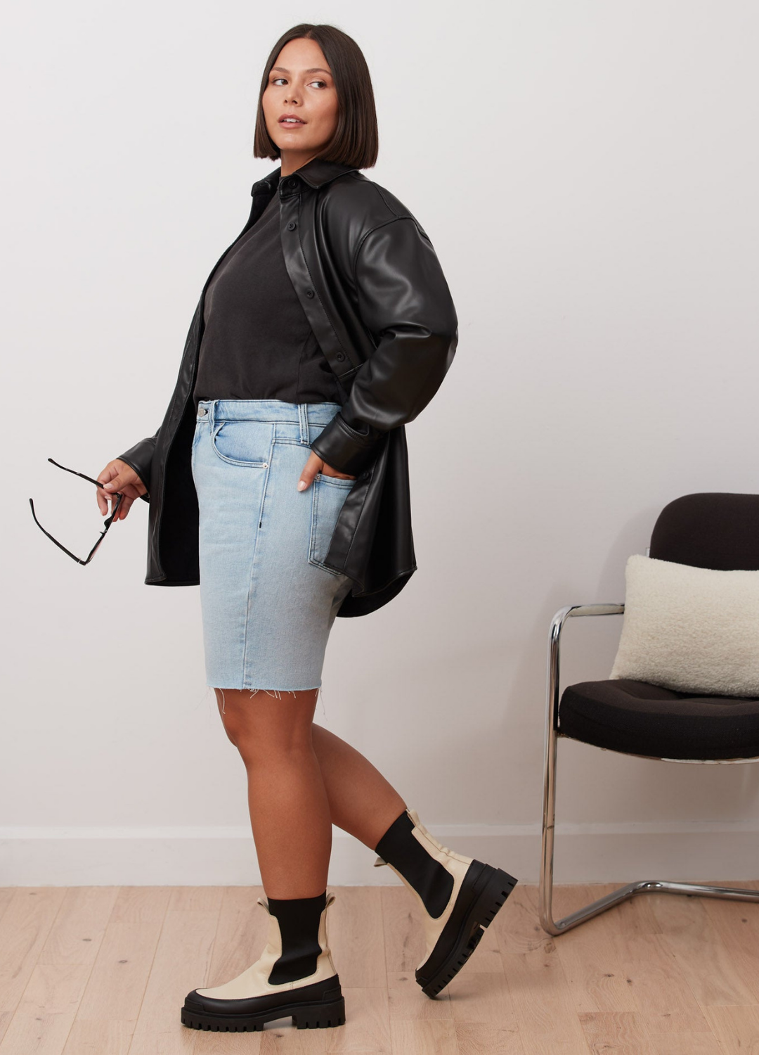 9" High Rise Straight Leg Denim Shorts in Light Blue