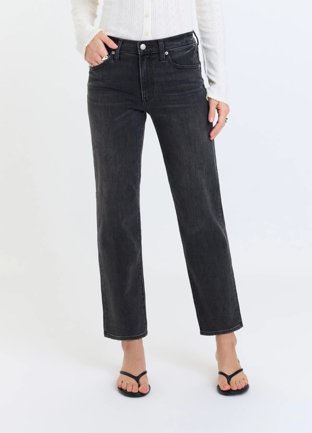 Rebel Ankle Mid Rise Slim Straight in Motion