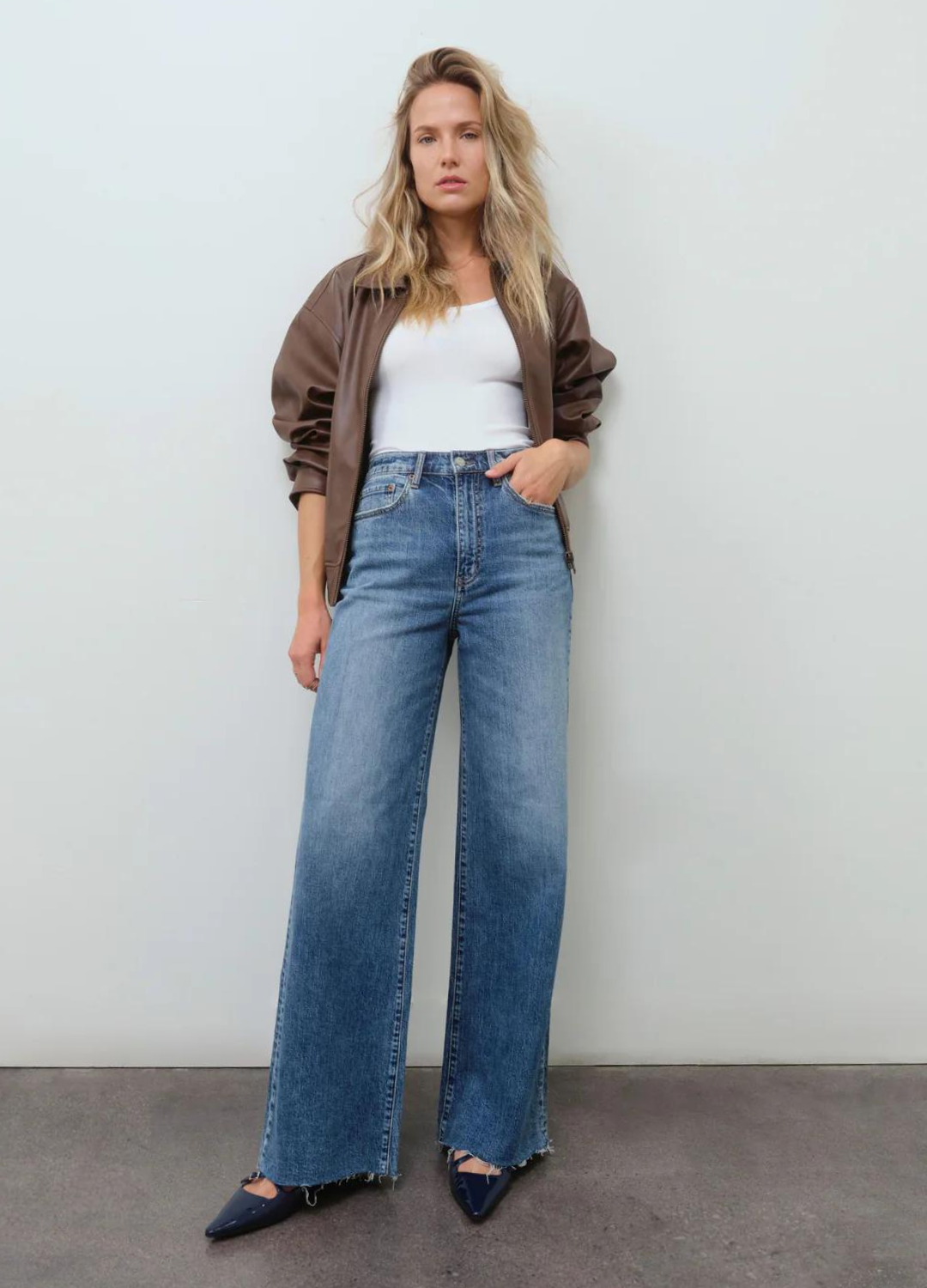 Far Out High Rise Wide Leg Jean in Stunner