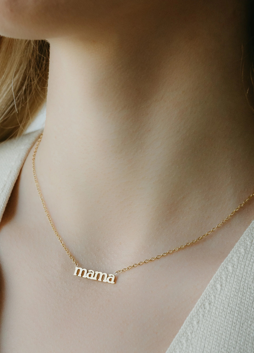 Mama Necklace