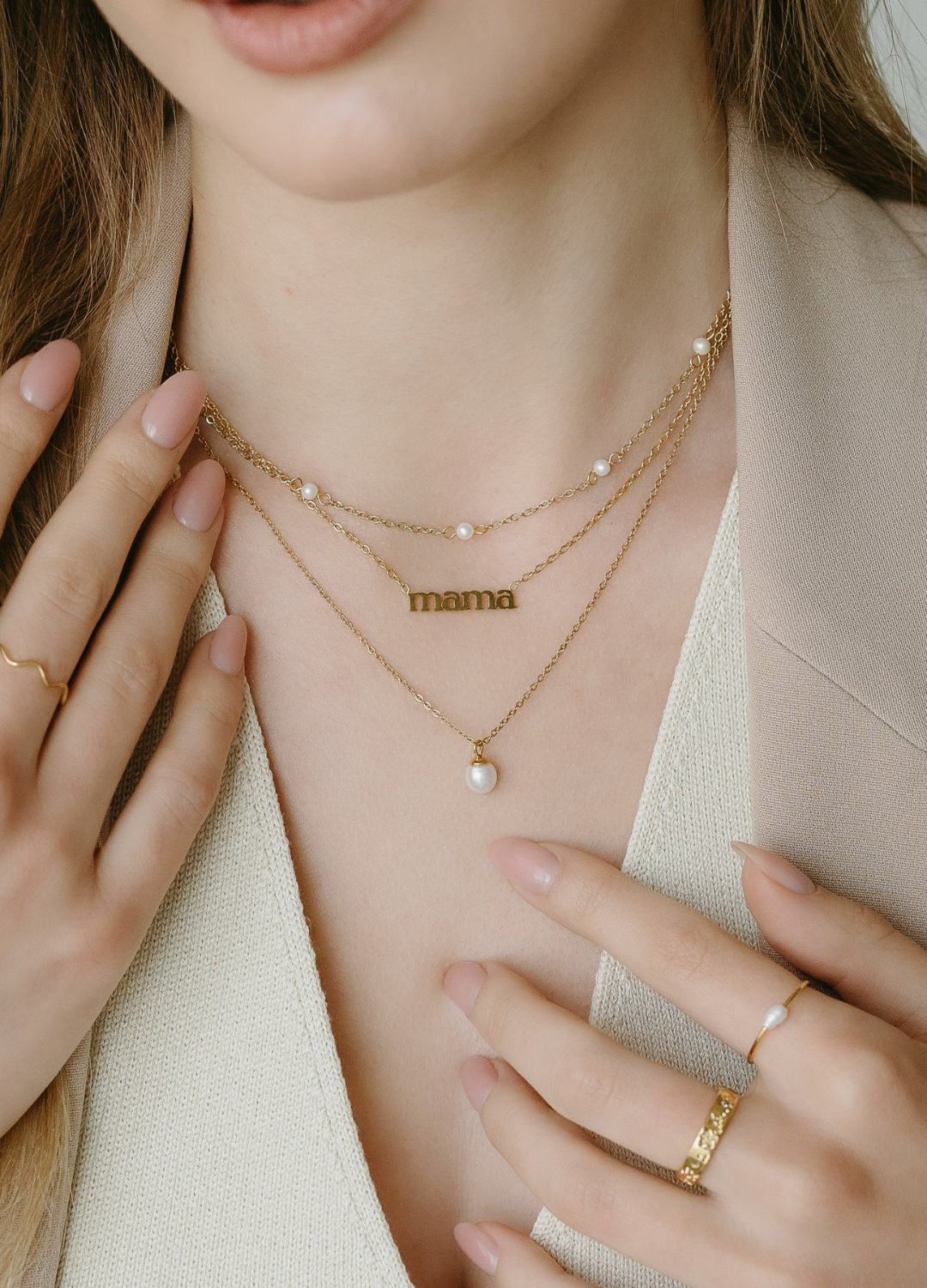 Mama Necklace