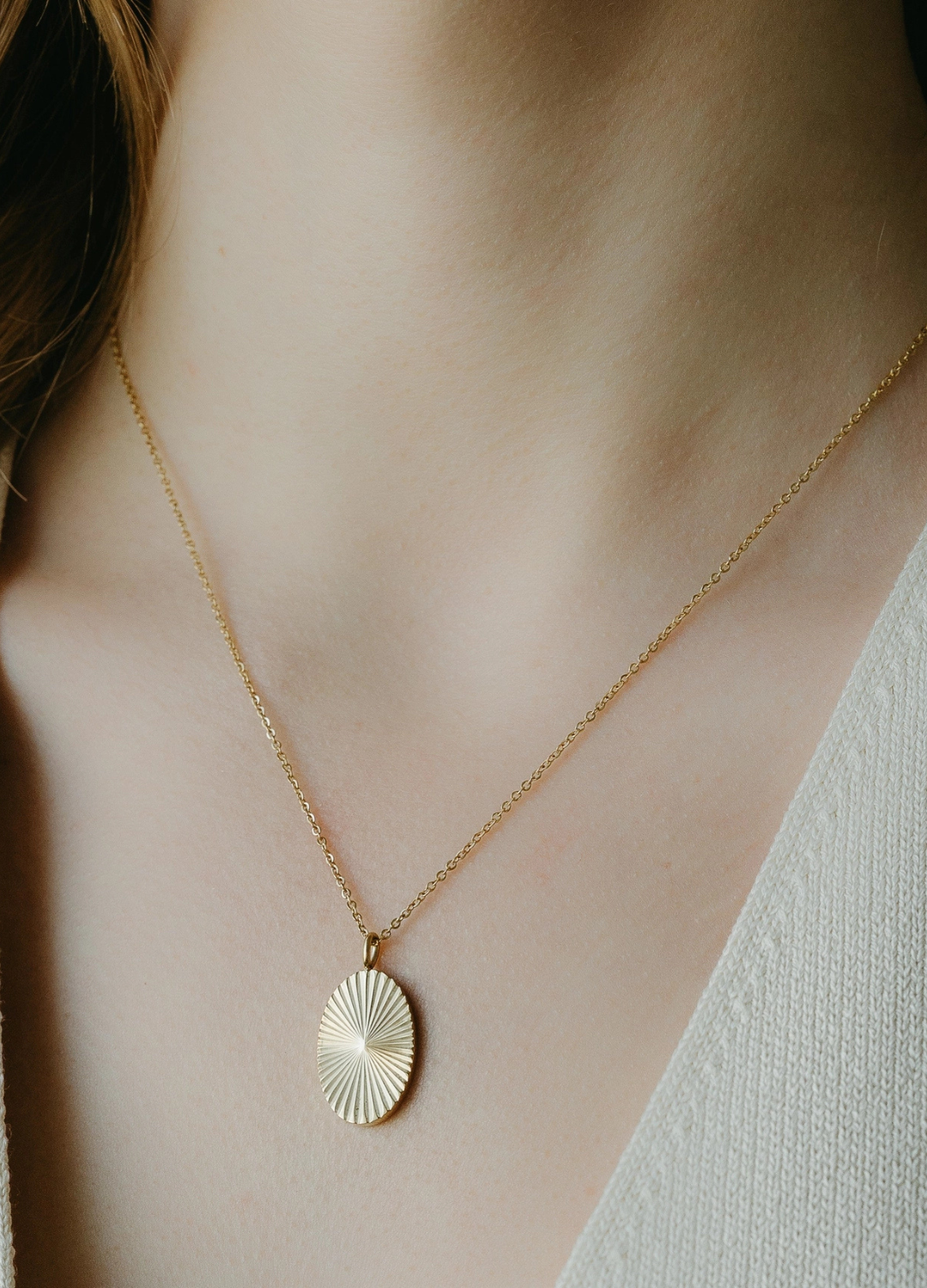 Solara Pendant Necklace