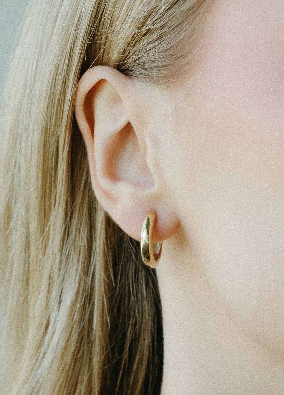 Essential Huggie Hoop Earrings
