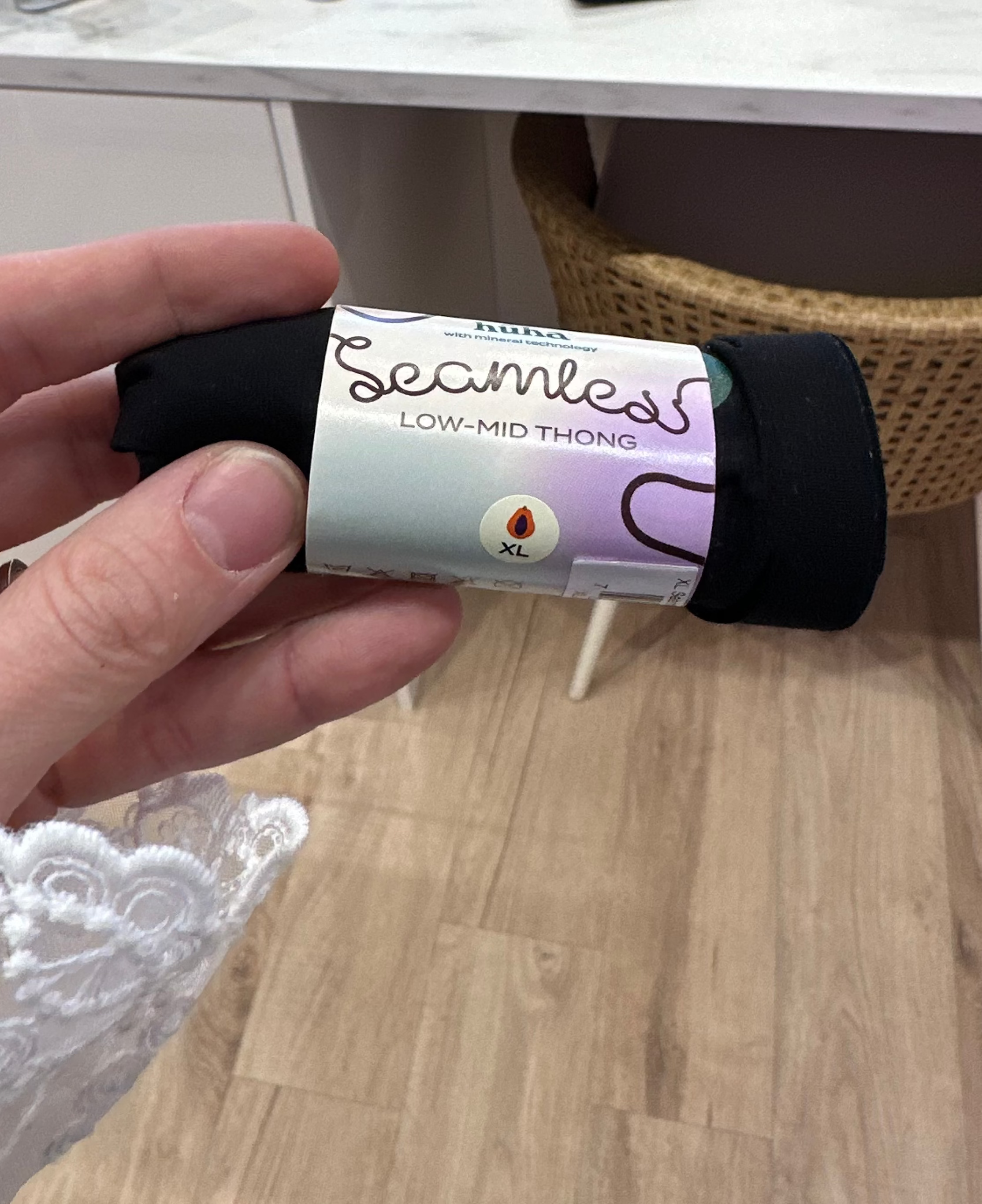 Seamless Low-Mid Rise Thong